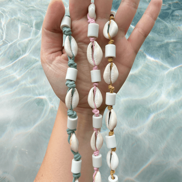 Collier anti-tiques Cauri